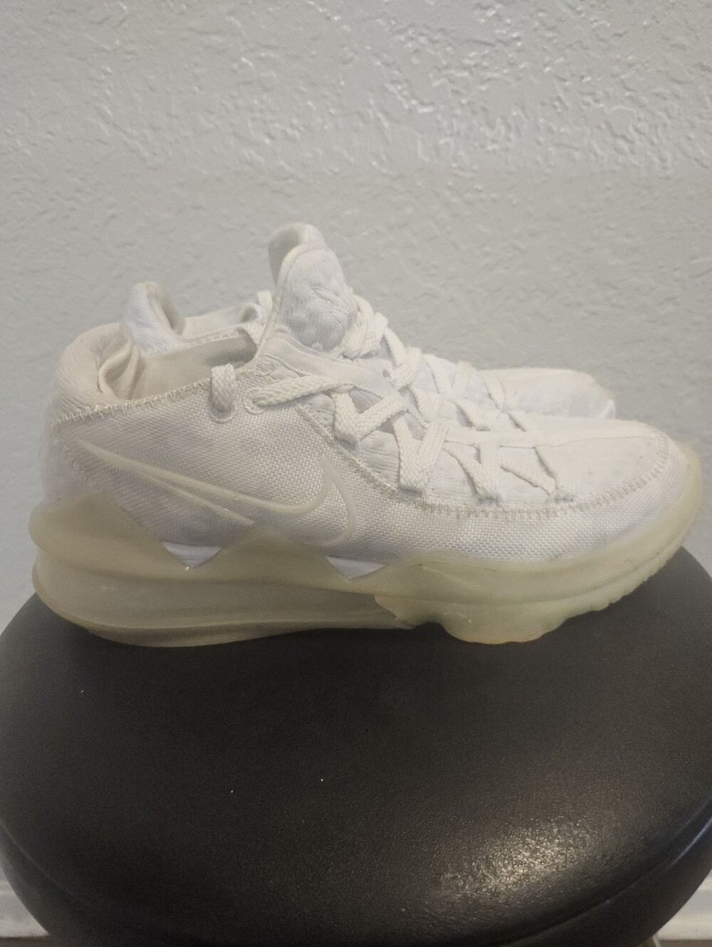 Nike Lebron 17 XVII Low White Camo Athletic Sneakers